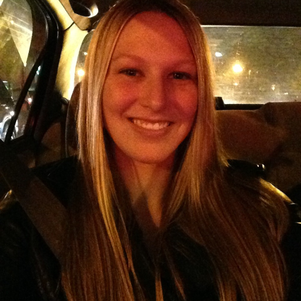 Meet your Posher, Courtney
